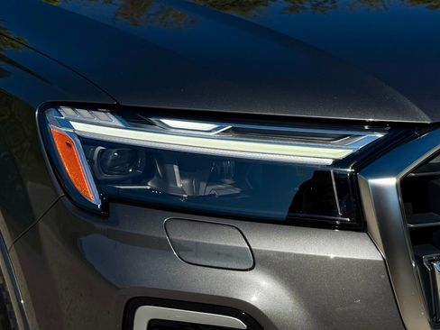 Used 2025 Audi Q7 3.0T Premium Plus image 79