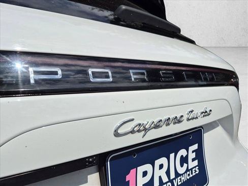Used 2019 Porsche Cayenne Turbo AWD/4WD image 30