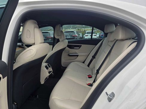 Used 2024 Mercedes-Benz C 300 C 300 image 18