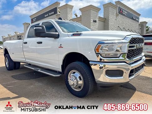 Used 2024 RAM 3500 Tradesman w/ Chrome Appearance Group AWD/4WD image 1