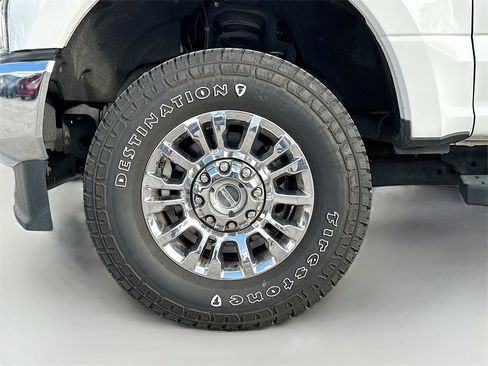 Used 2021 Ford F350 XLT w/ XLT Premium Package image 28