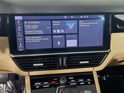 Used 2020 Porsche Cayenne Base image 16