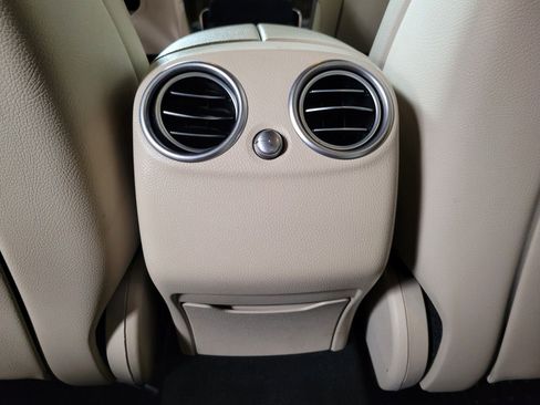 Used 2018 Mercedes-Benz GLC 300 image 21