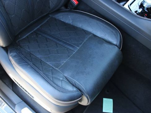 Used 2022 Jeep Grand Wagoneer Series III w/ Flexible Seating Group AWD/4WD image 15