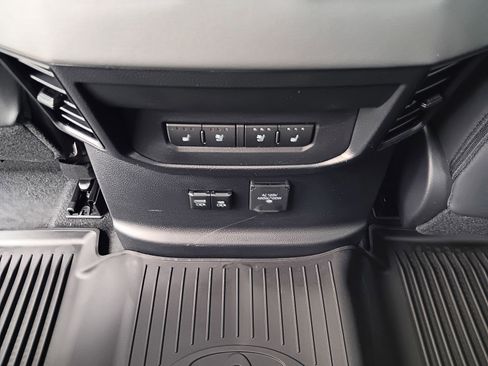 New 2026 Toyota Tundra Platinum AWD/4WD image 13