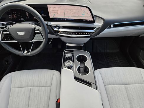 New 2025 Cadillac Lyriq Sport image 17