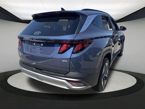 Certified 2025 Hyundai Tucson SEL AWD/4WD image 9