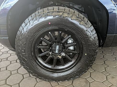 Used 2026 Lexus GX 550 w/ Accessory Package (2T) image 11