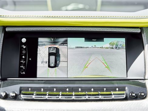 Used 2024 Rolls-Royce Cullinan image 94