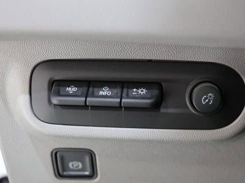 Used 2023 GMC Terrain SLT w/ Tech Package AWD/4WD image 21