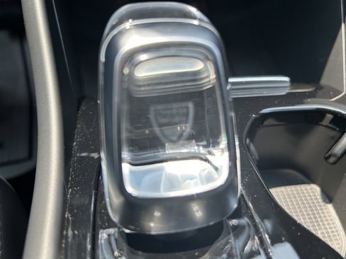 Certified 2025 Volvo XC40 B5 Plus image 37