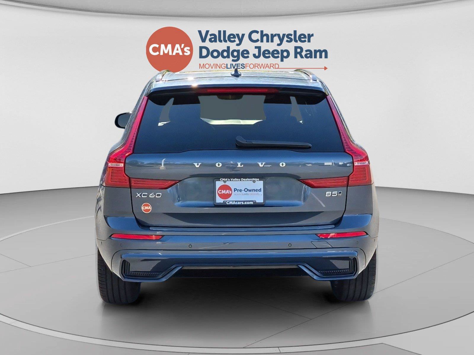 Used 2024 Volvo XC60 B5 Ultimate w/ Protection Package Premier AWD/4WD image 4