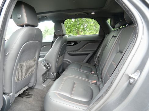 Used 2019 Jaguar F-PACE Prestige AWD/4WD image 15