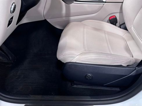 Certified 2023 Mercedes-Benz GLC 300 4MATIC image 11