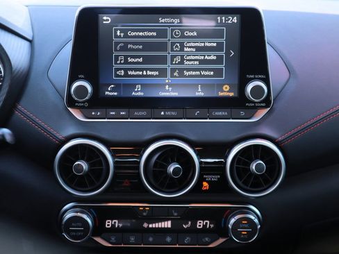 Used 2025 Nissan Sentra SR image 13