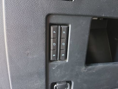 Used 2019 Ford Expedition Platinum AWD/4WD image 37