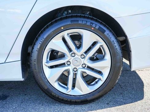 Certified 2020 Honda Accord LX image 11