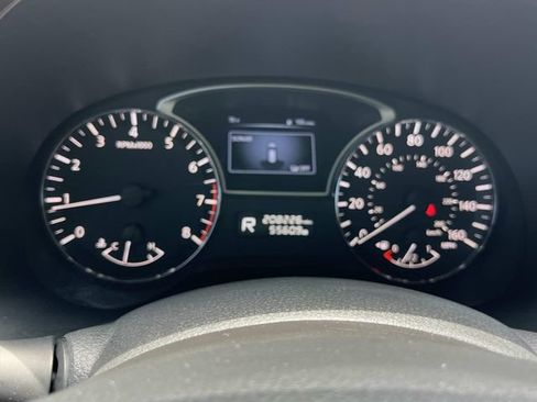 Used 2015 Nissan Pathfinder SV FWD image 37