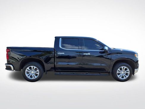 Used 2025 Chevrolet Silverado 1500 LTZ w/ Technology Package AWD/4WD image 5