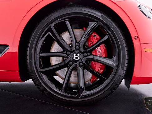 Used 2024 Bentley Continental GT AWD/4WD image 31