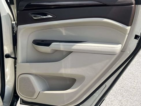 Used 2013 Cadillac SRX Luxury FWD image 22