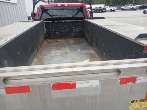 Used 2019 RAM 3500 Tradesman w/ Chrome Appearance Group image 5