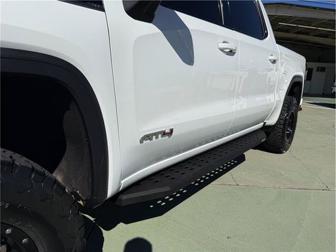 Used 2020 GMC Sierra 1500 AT4 w/ AT4 Premium Package AWD/4WD image 10