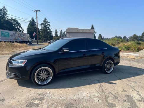 Used 2013 Volkswagen Jetta SE FWD image 21