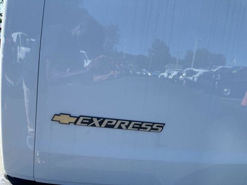 New 2025 Chevrolet Express 2500 w/ Driver Convenience Package RWD image 29