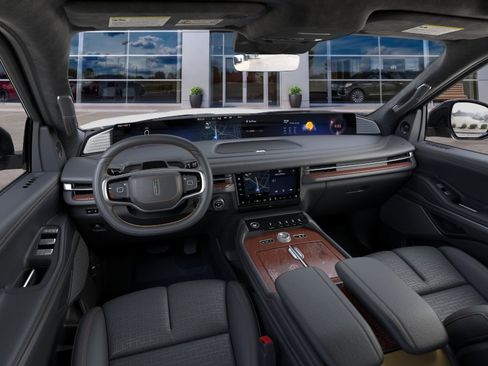 New 2026 Lincoln Navigator L Black Label AWD/4WD image 9