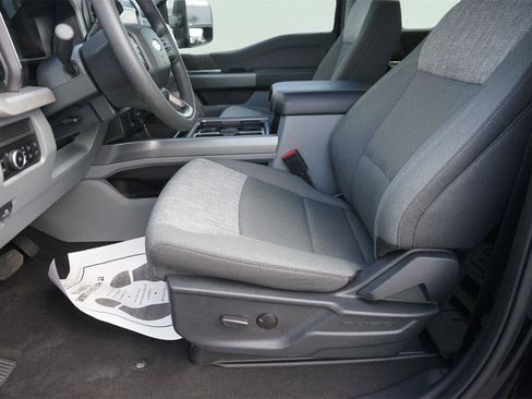 Used 2026 Ford F250 XLT w/ XLT Premium Package AWD/4WD image 9