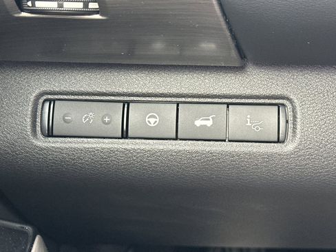 New 2025 Nissan Pathfinder Platinum image 33