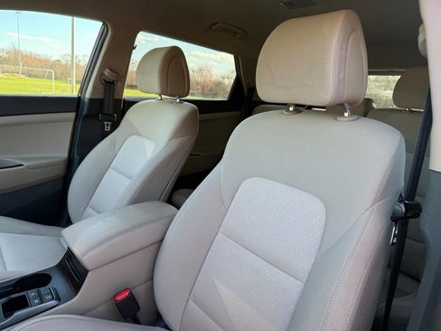 Used 2018 Hyundai Tucson Sport image 14