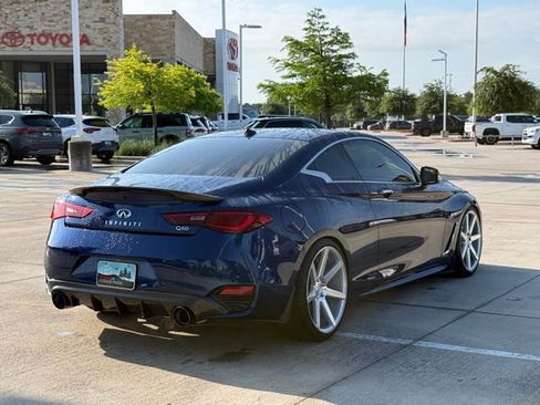 Used 2019 INFINITI Q60 3.0t Luxe w/ Essential Package RWD image 4