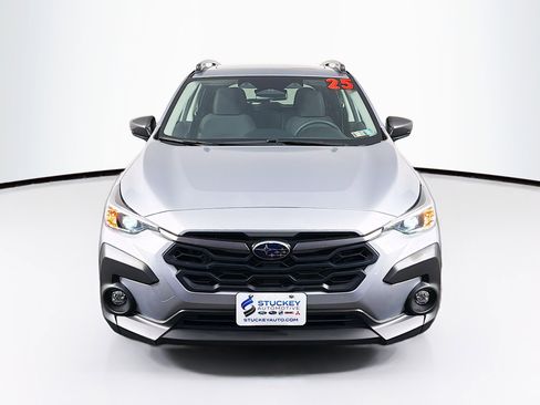 Used 2025 Subaru Crosstrek 2.0i Premium image 3