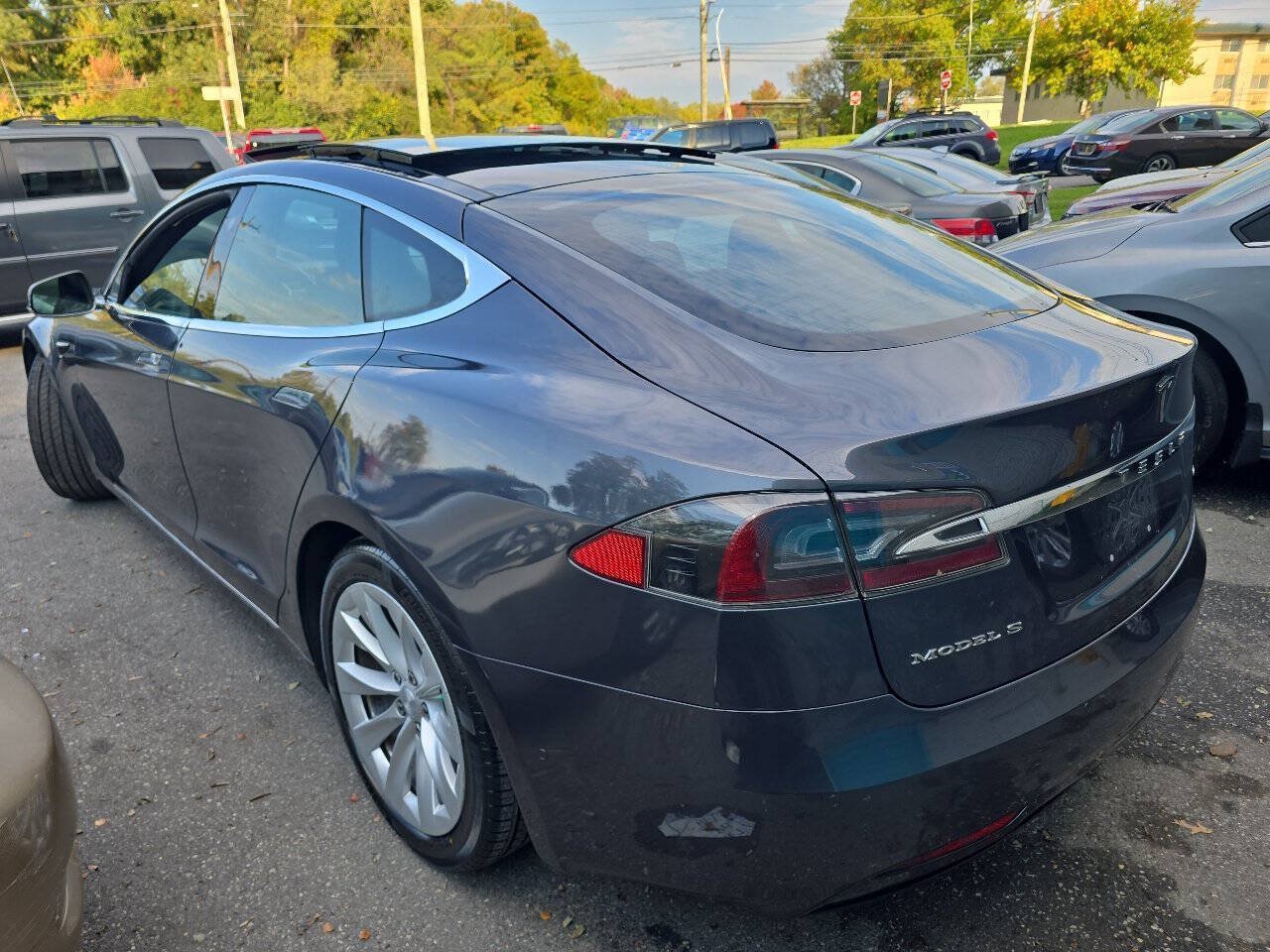 Used 2017 Tesla Model S 60 RWD image 6