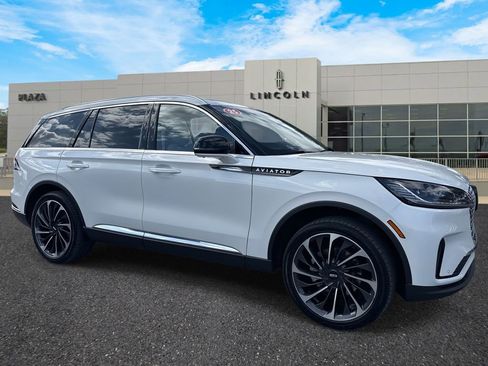 Certified 2025 Lincoln Aviator Reserve w/ Equipment Group 201A image 1
