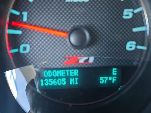 Used 2012 GMC Sierra 1500 SLT w/ All-Terrain Package image 3