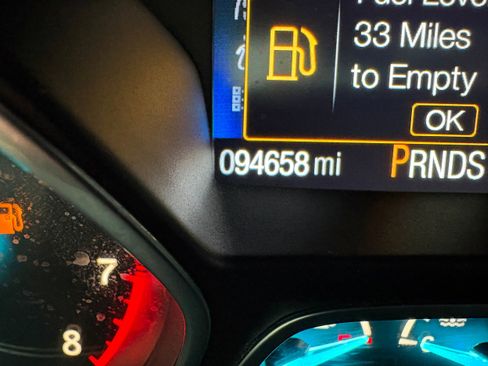 Used 2017 Ford Escape Titanium image 39