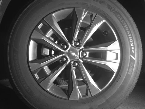 Used 2025 Chevrolet Equinox LT FWD image 12