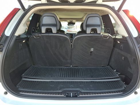 Used 2022 Volvo XC90 T6 Inscription w/ Lounge Package image 31