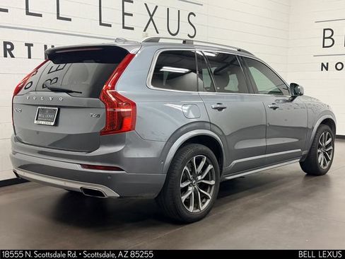 Used 2018 Volvo XC90 T6 Momentum w/ Convenience Package AWD/4WD image 4