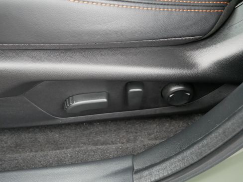 Used 2025 Subaru Crosstrek 2.5i Limited w/ Popular Package #3A image 19