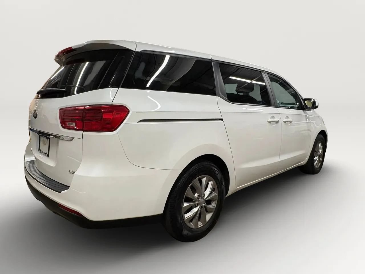 Used 2020 Kia Sedona LX FWD image 8