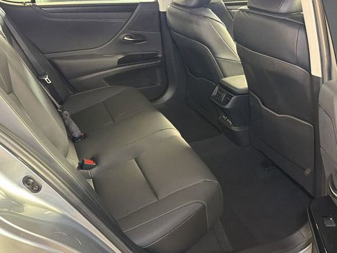 Certified 2025 Lexus ES 350 w/ Premium Package image 13