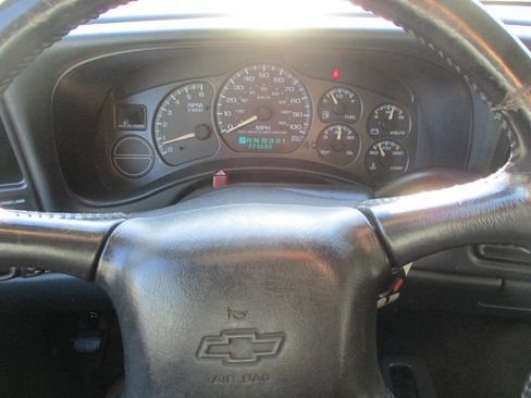 Used 2002 Chevrolet Silverado 1500 LS image 26