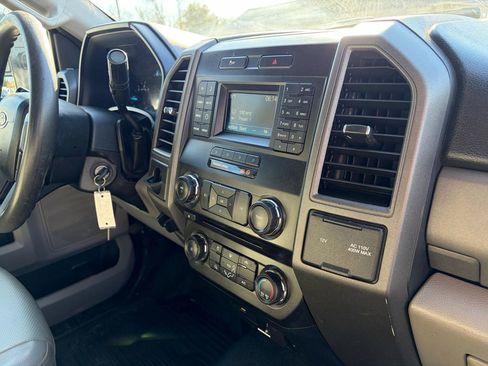 Used 2018 Ford F450 XL w/ Power Equipment Group image 31