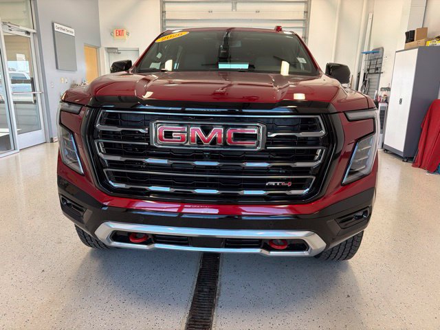 Used 2026 GMC Yukon XL AT4 AWD/4WD image 5