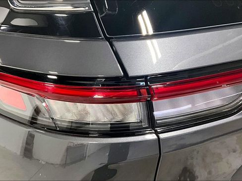 Used 2024 Jeep Grand Cherokee Laredo w/ Trailer Tow Package image 39