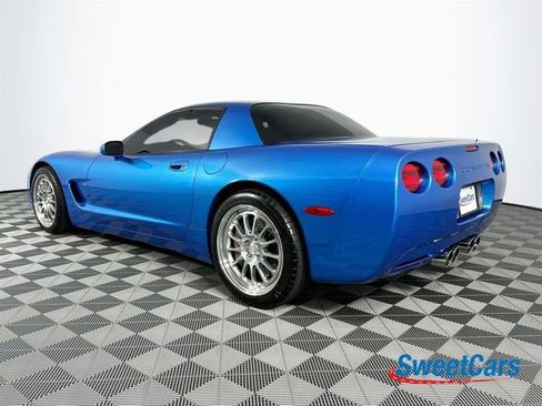 Used 1999 Chevrolet Corvette Coupe RWD image 5